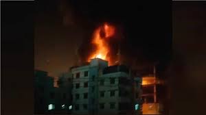 চট্টগ্রামে বহুতল ভবন  ‘ইউরেকা’তে আগুন, নিয়ন্ত্রণে ৭ ইউনিট